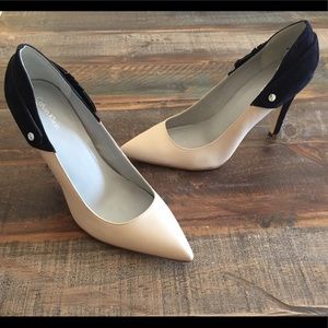 Never Worn! Calvin Klein Brystal Pump